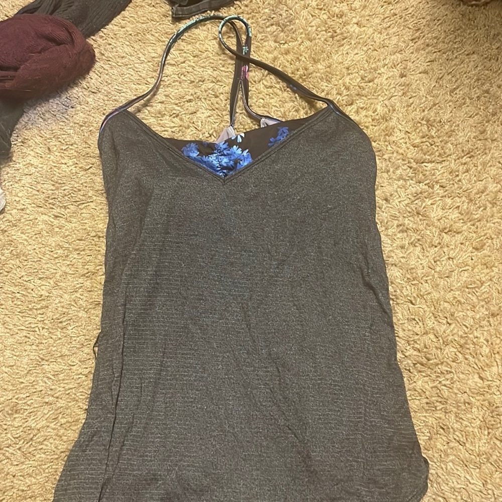 Lululemon tank